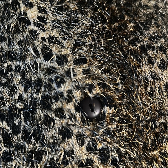 FASHION 2 FASHION | Vintage Stylish Eye Lash Leopard Print Women's Blouse - Picture 4 of 9